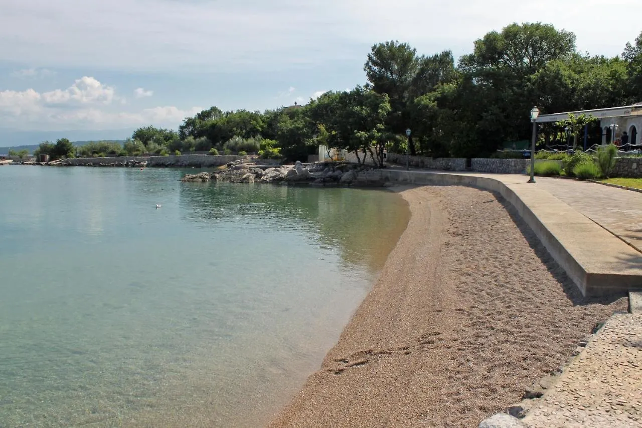 Apartments By The Sea Vantacici, Krk - 19306 Malinska
