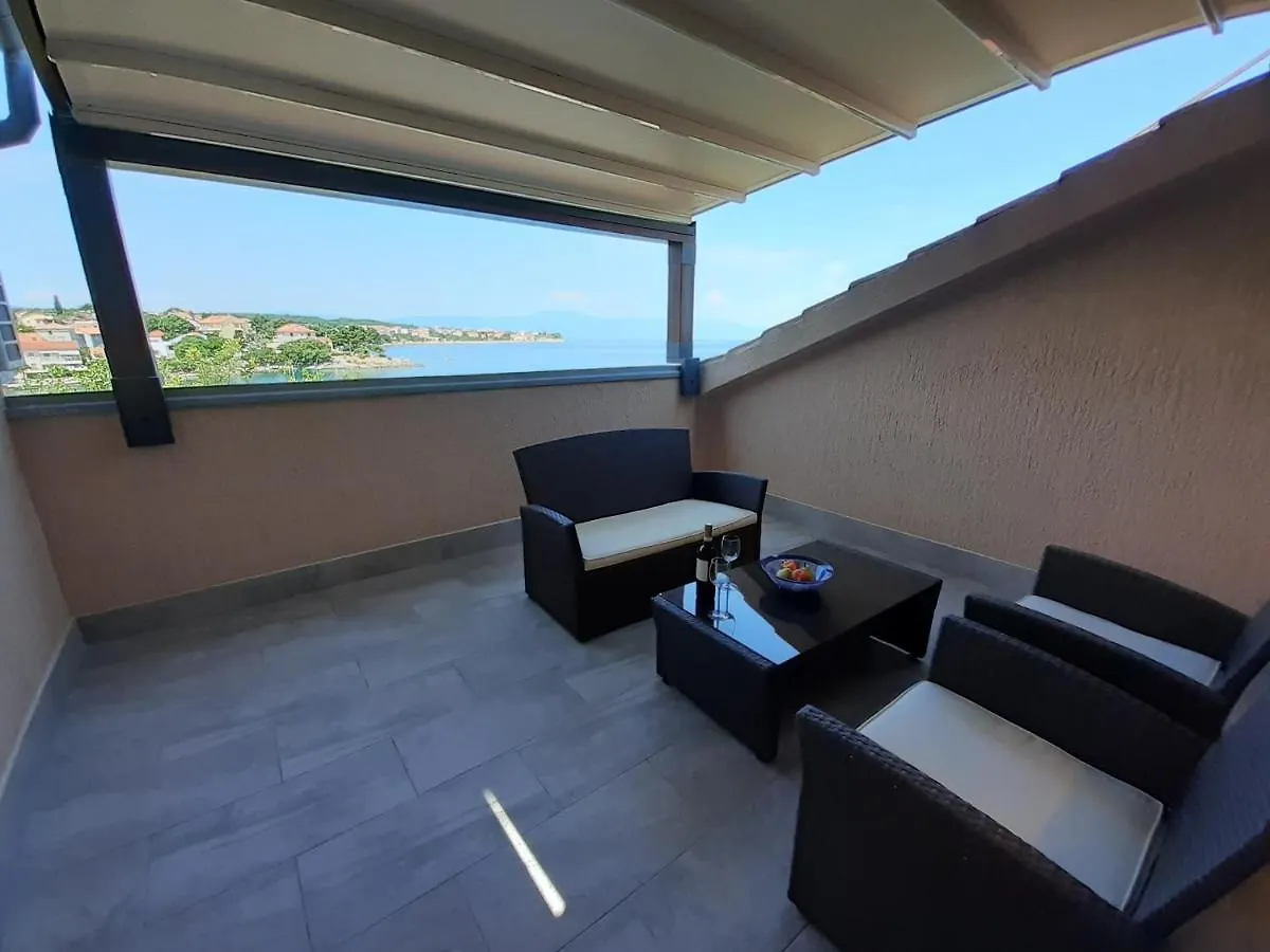 Apartments By The Sea Vantacici, Krk - 19306 Malinska
