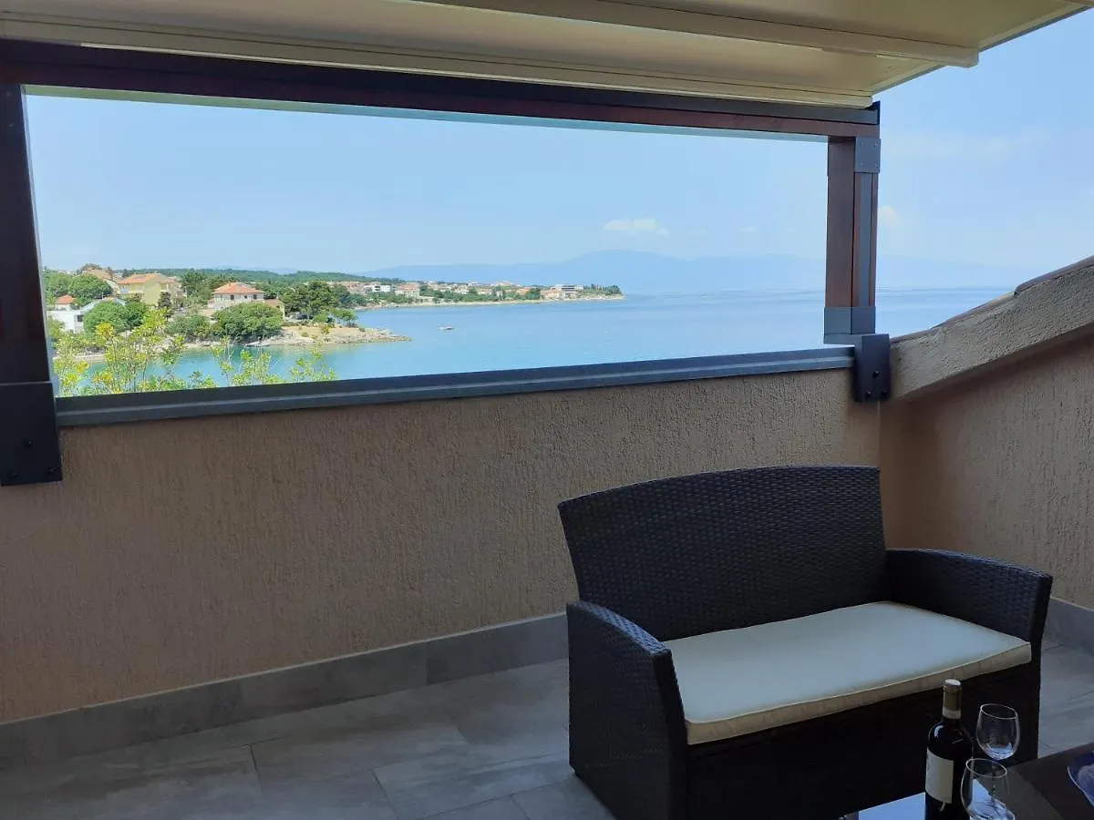 Apartments By The Sea Vantacici, Krk - 19306 Malinska